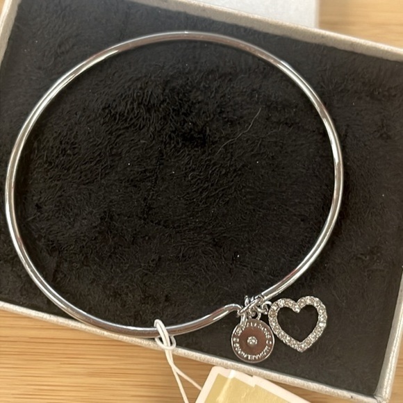 Brand New Michael Kors Silver Tone Rhinestone Heart Logo Charm Bangle Bracelet - Picture 5 of 14
